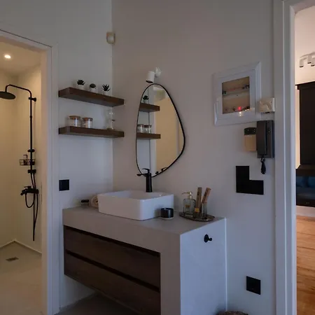 Mv Living - Retreat