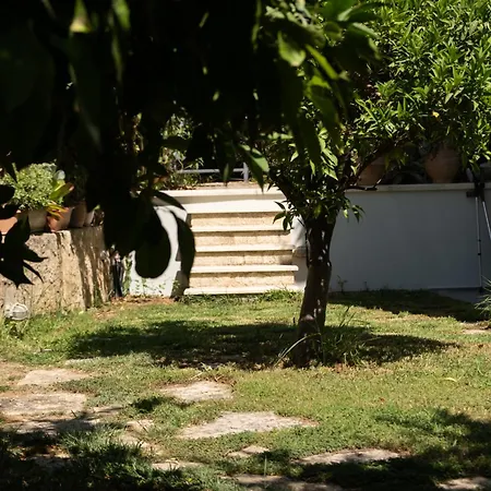 Mv Living - Retreat *